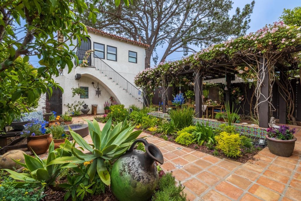 Vacation rental in La Jolla Village